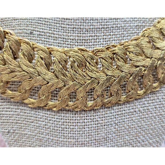 Vintage Rare Gold Tone Woven Wrap Jewelry Set Lay Flat Collar Necklace Bracelet - Picture 6 of 11